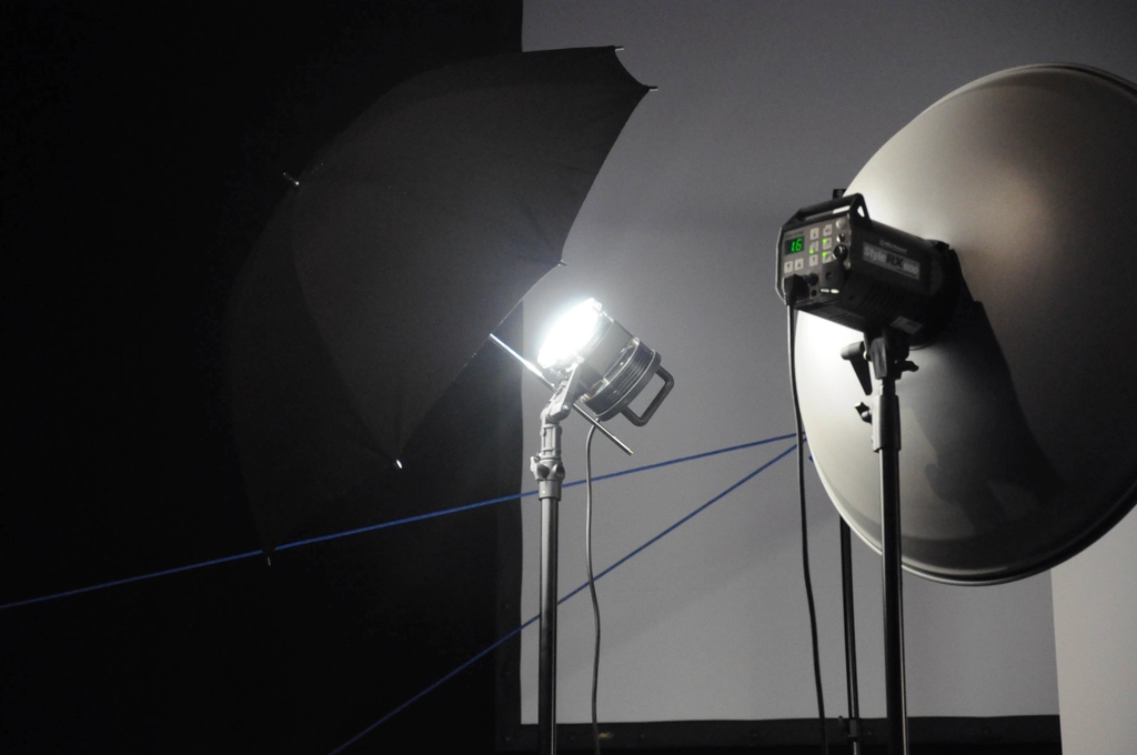 Behind the Scenes of a Solo Deaf Freelancer